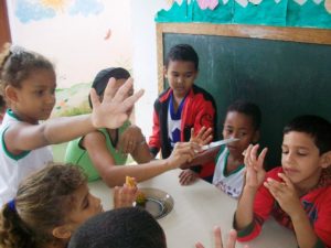 Atividade matemática 0013 300x225 - Matemática de forma prática na Educação Infantil