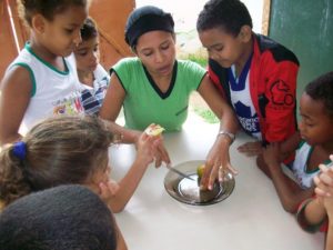 Atividade matemática 007 300x225 - Matemática de forma prática na Educação Infantil