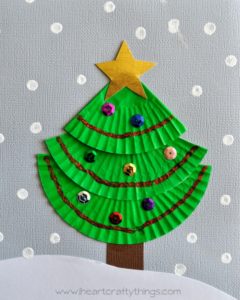 iheartcraftythings com 2 240x300 - Atividades com Árvore de Natal