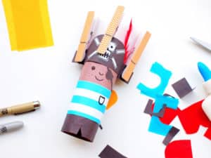 mollymoocrafts com 6 300x225 - Como trabalhar com rolinhos de papel na Educação Infantil